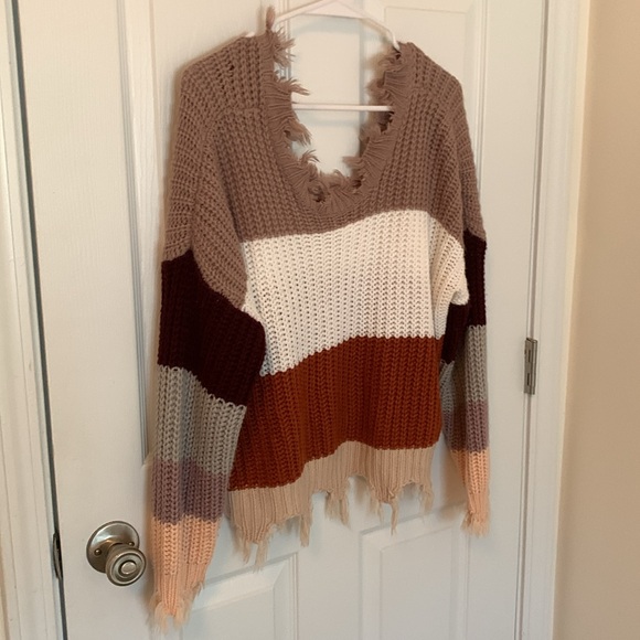 Fall colors distressed crop sweater by Lala factory - Picture 3 of 7